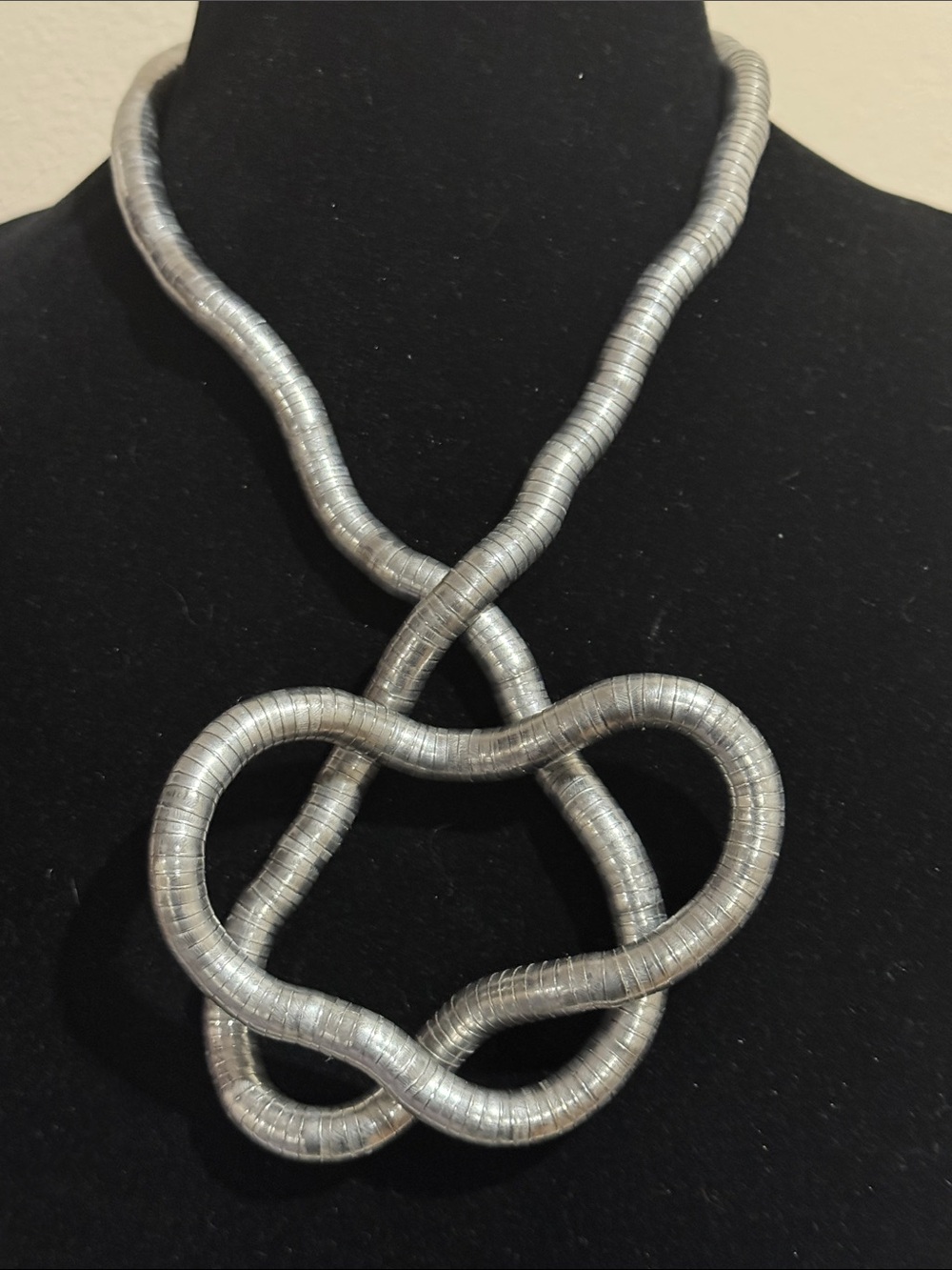 Vintage Bendable Snake Coil Necklace Pewter - Picture 10 of 10